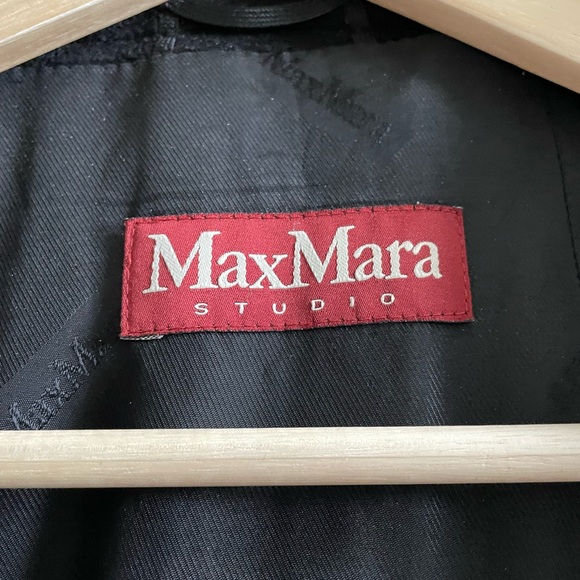 Max Mara studio agnese coat in black - Picture 6 of 10